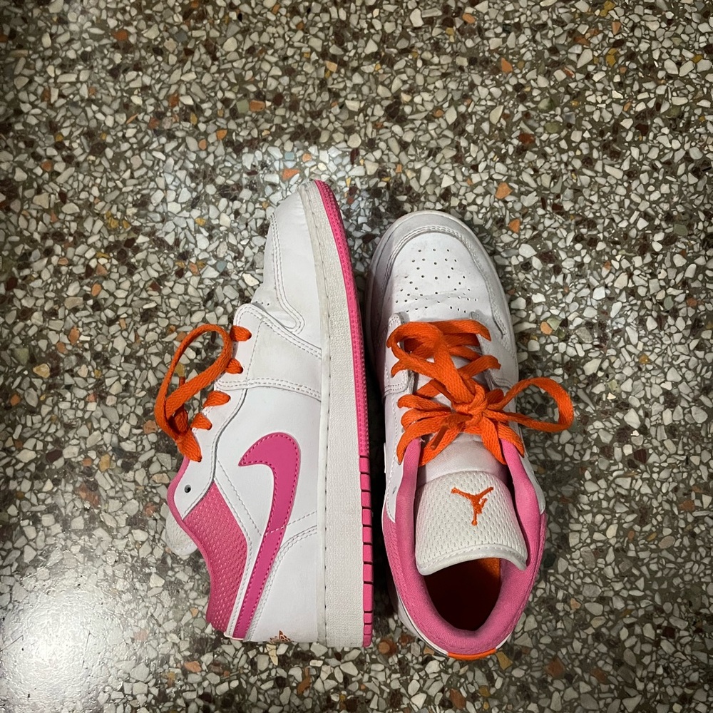 Nike Jordan Low Y6 (Women’s 8)